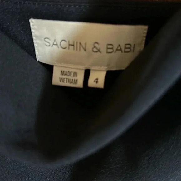 Sachin & Babi Paulina 4-Way Stretch Crepe Gown Navy Blue Size 4 - Picture 8 of 8